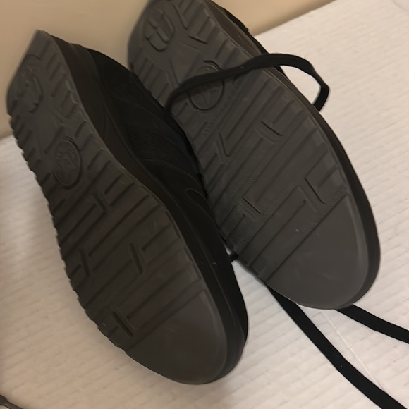 ASICS, Mephisto, New Balance 990 SNEAKERS . Never worn ! Size 7.5 medium - Picture 3 of 8